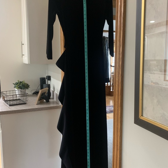 Floor length Black velvet dress - Picture 5 of 12